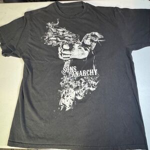 Sons of Anarchy shirt size large‎